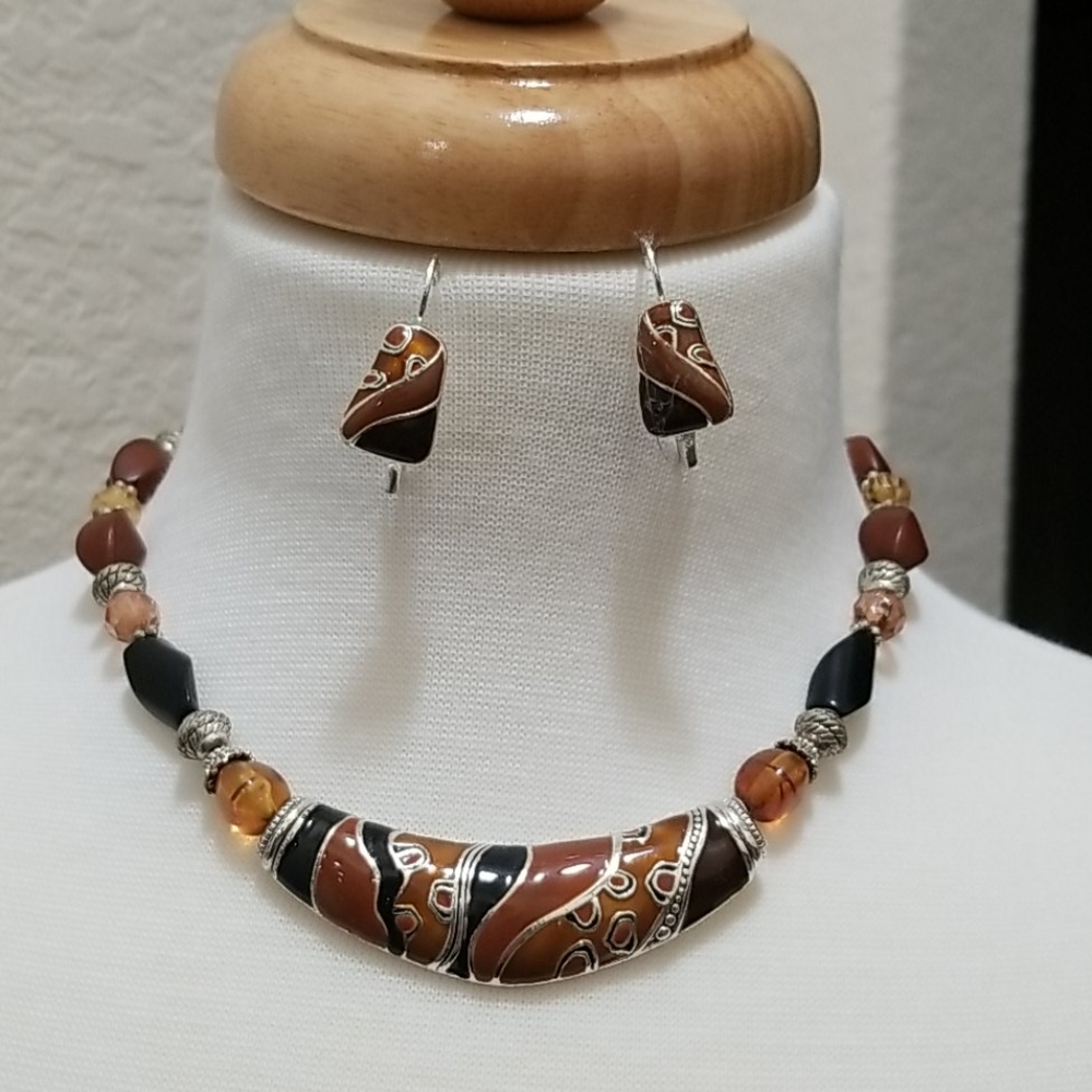 African design necklace and earrings